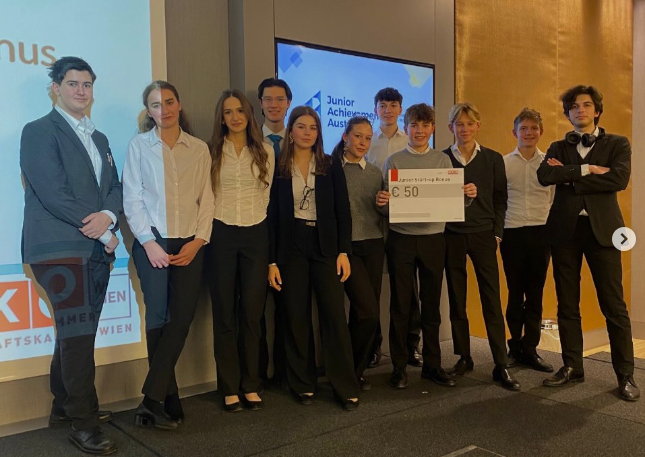 Junior Company: EinfachWeit in Vienna